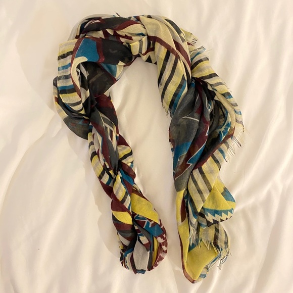 Kookai Lightweight Geometric Scarf - Picture 4 of 6